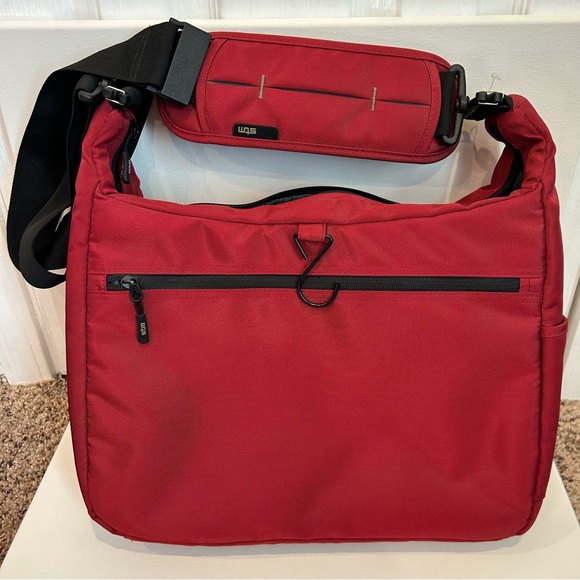 STM small phantom shoulder laptop bag red in color - Picture 2 of 10